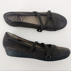 PALLADIUM Strappy Snake Embossed Ballet Flats 10